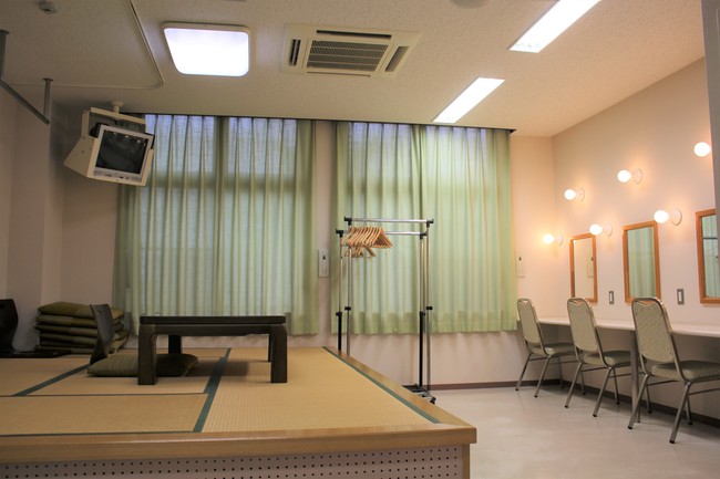 楽屋B