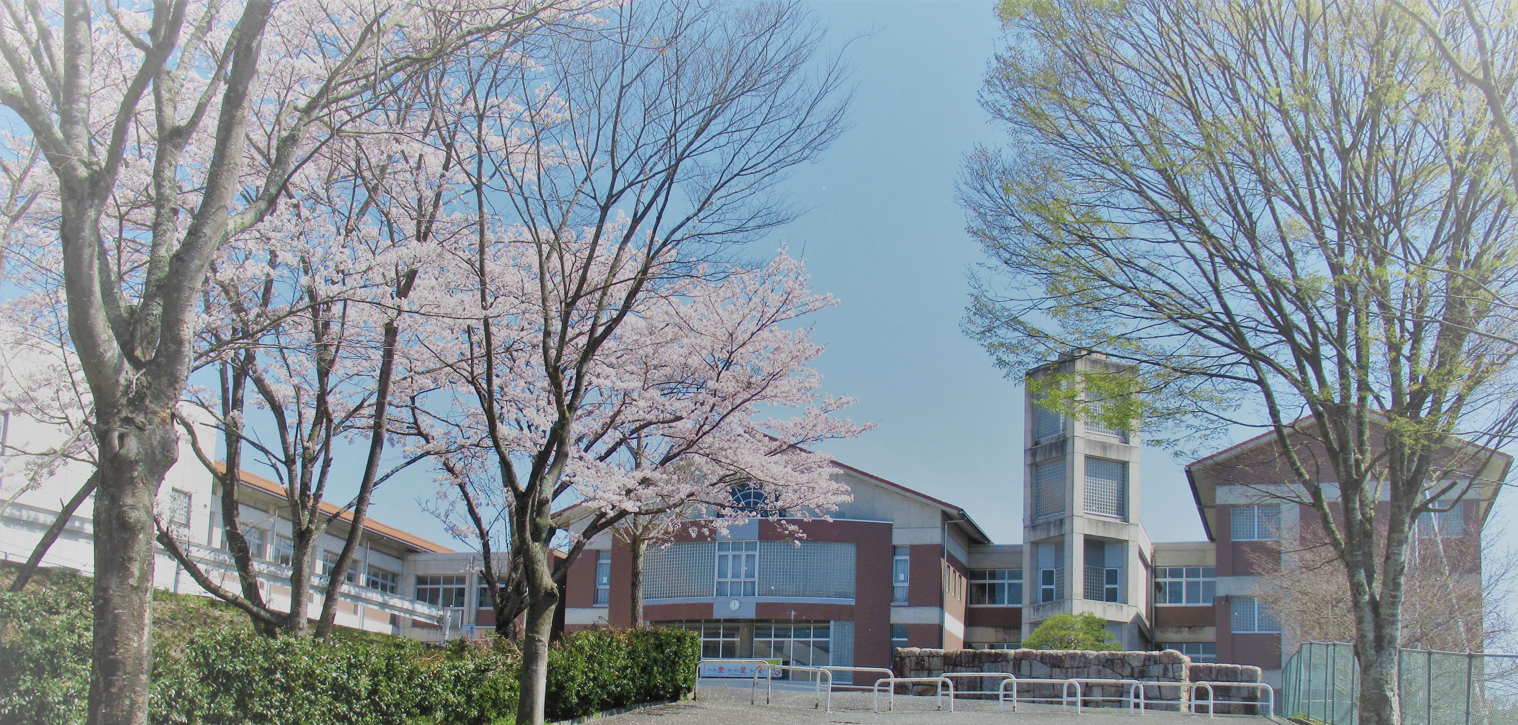 勝央町立勝央中学校のタイトル画像